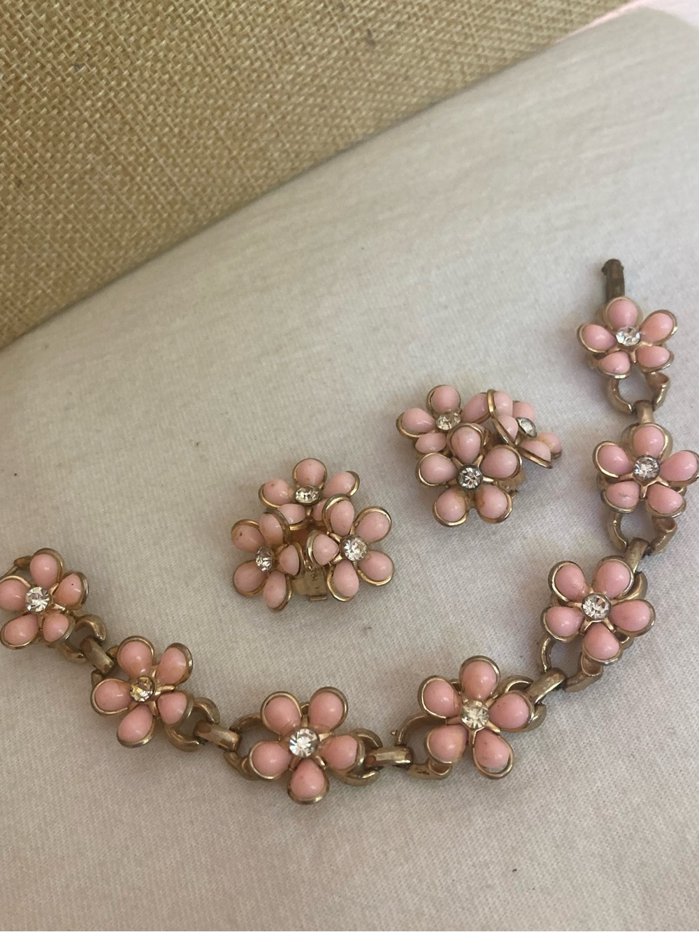 Pink Flowers Vintage Bracelet and Clip on Earrings